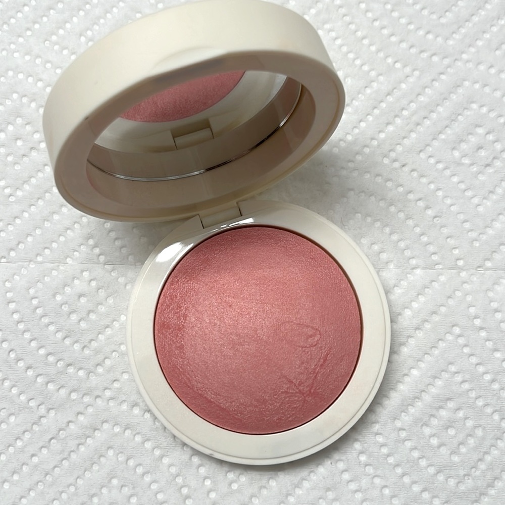 Em Cosmetics Heavens Glow- Cherub